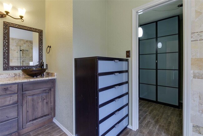 Building Photo - 13210 Marrero Dr