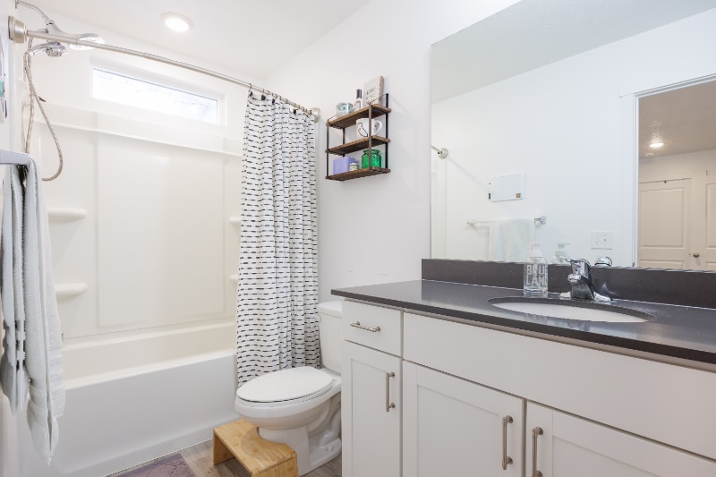 Building Photo - 1859 S 410 W