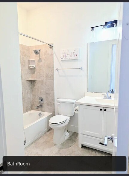 Building Photo - 749 Pentonville Ln