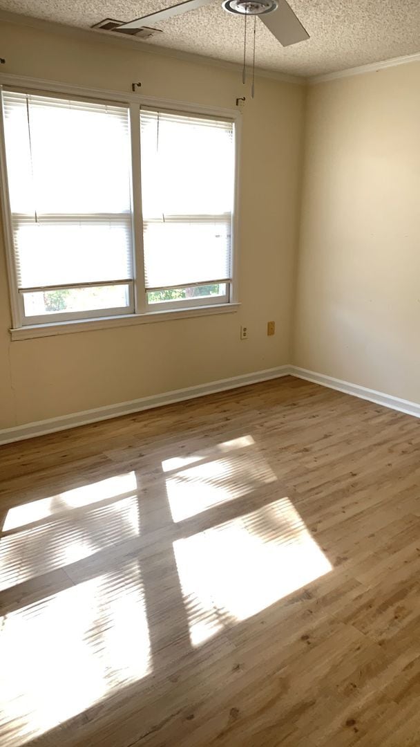 Building Photo - 2-Bedroom, 1.5-Bath town house