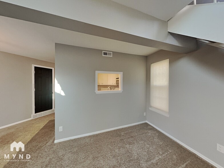 Building Photo - 13803 E Lehigh Ave