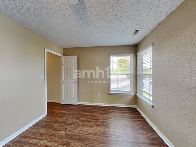 Building Photo - 15353 Wandering Way