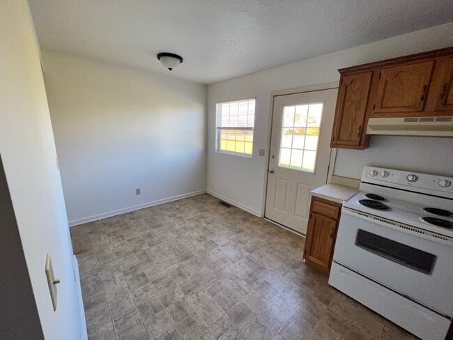 Building Photo - 308 Onyx Dr