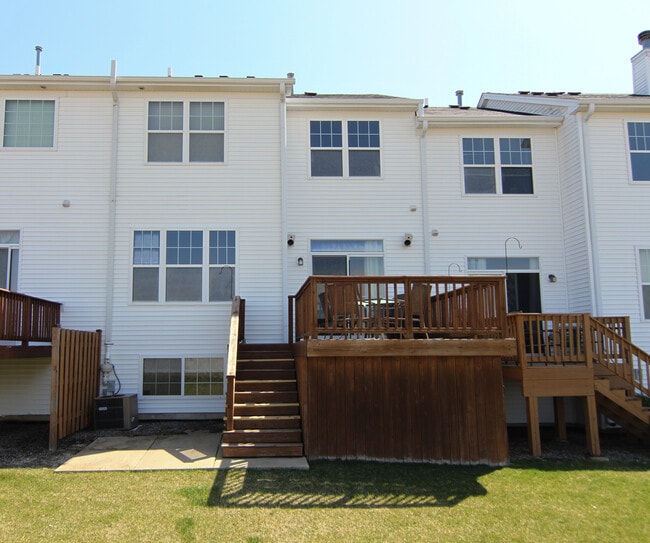 Building Photo - 2930 Glacier Way