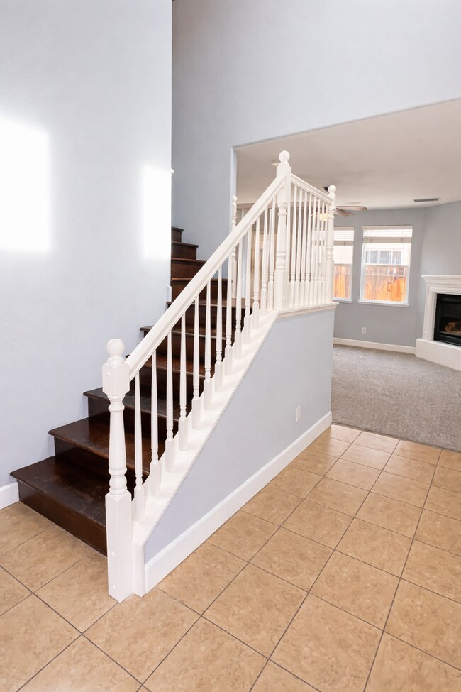 Building Photo - Beautiful South Reno Home!