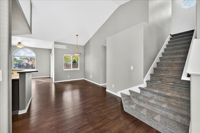 Building Photo - Comfortable & Convenient Living Near CWI a...