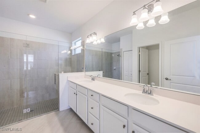 Building Photo - 2434 Orchard St