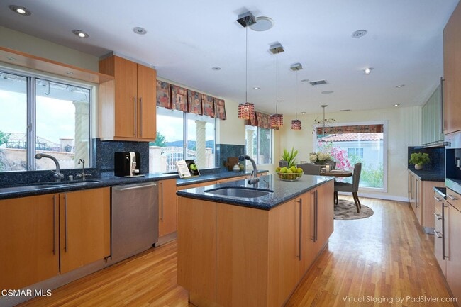 Building Photo - 4613 Reforma Rd