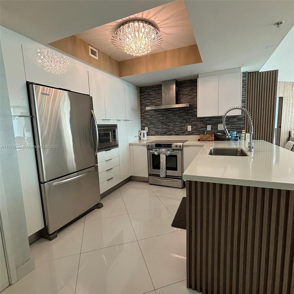 Building Photo - 150 Sunny Isles Blvd