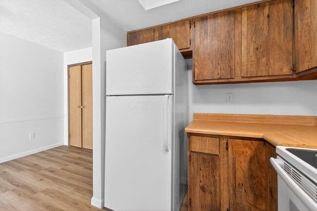 Building Photo - 6462 Brookedge Ct