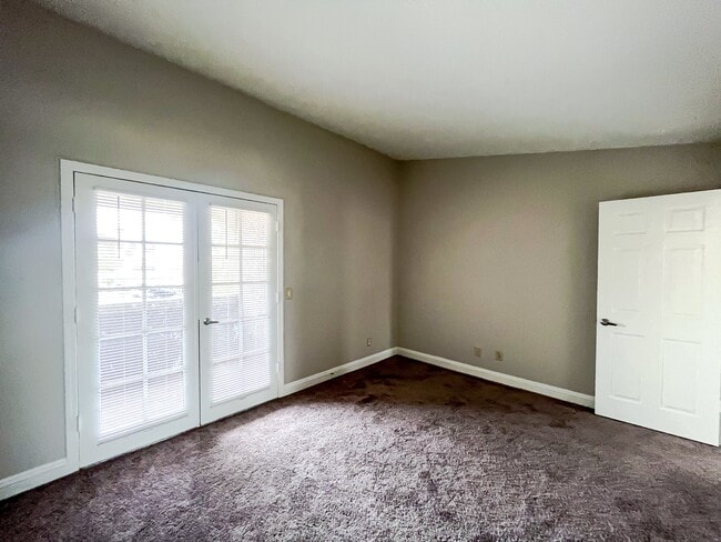 Building Photo - 2112 Sunfish Dr