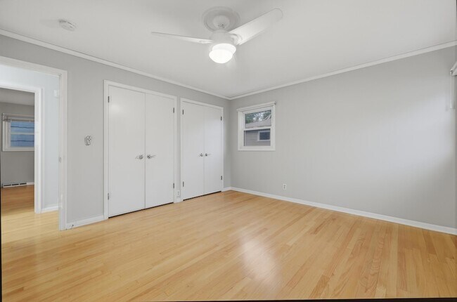 Building Photo - 4536 N Larkin St