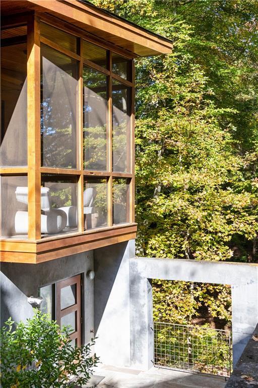 Building Photo - 515 Claire Dr NE