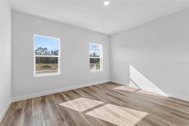 Building Photo - 17739 SW 35th Ave Rd