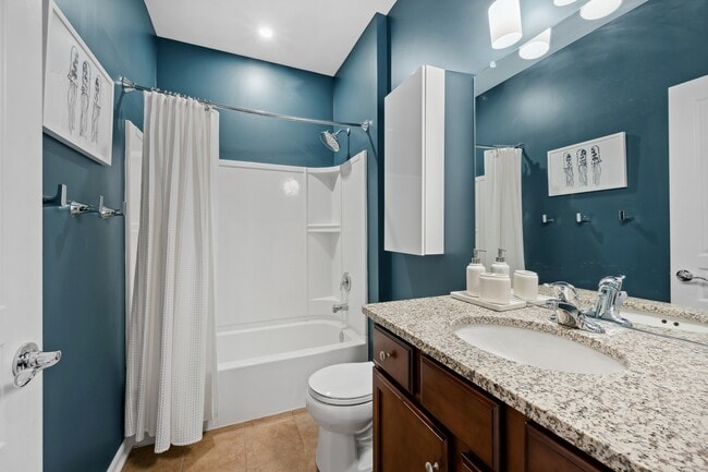 Building Photo - 3146 Valcour Dr