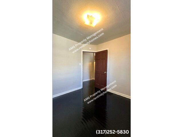Building Photo - CENTER TOWNSHIP! *** SECTION 8 ***