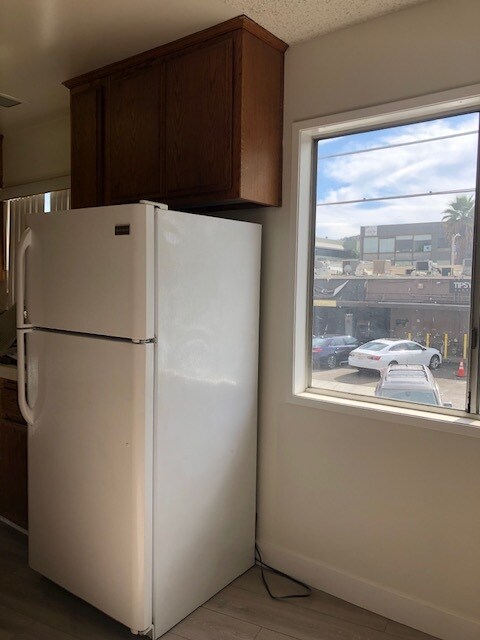 Building Photo - 15000 Moorpark St