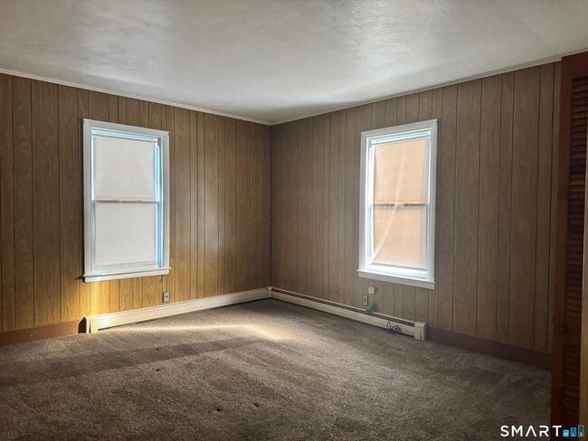 Building Photo - 704 Highland Ave