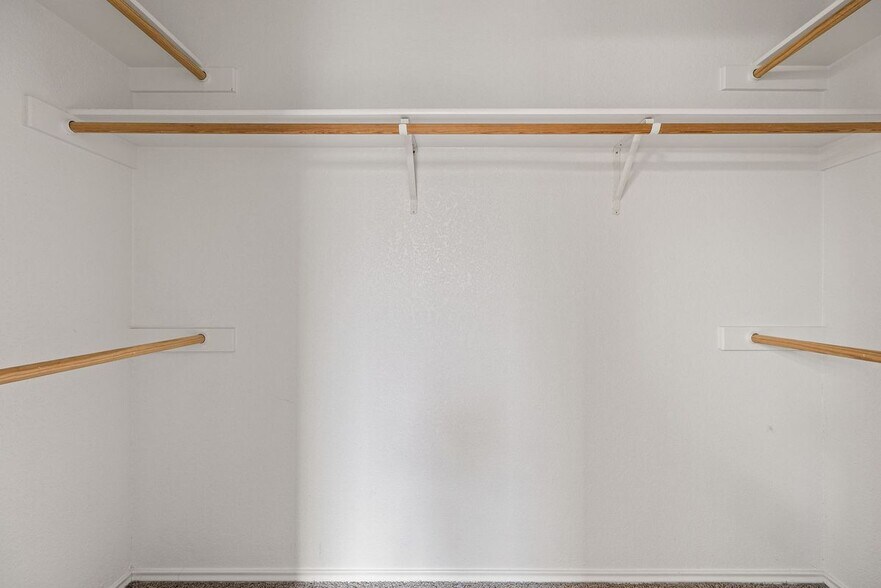 Building Photo - 7915 Redbrush