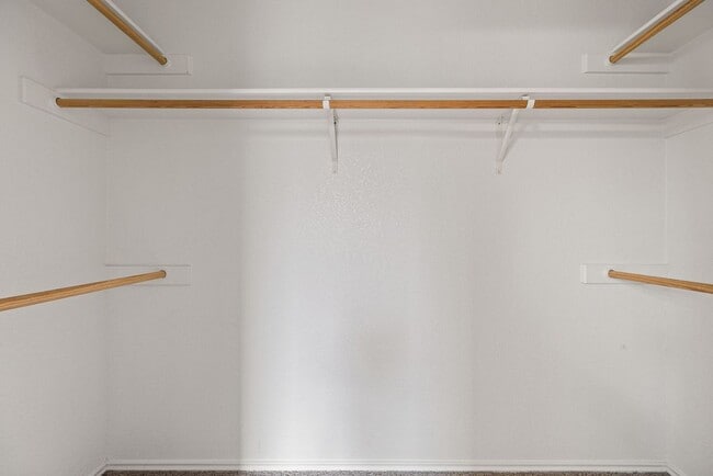 Building Photo - 7915 Redbrush