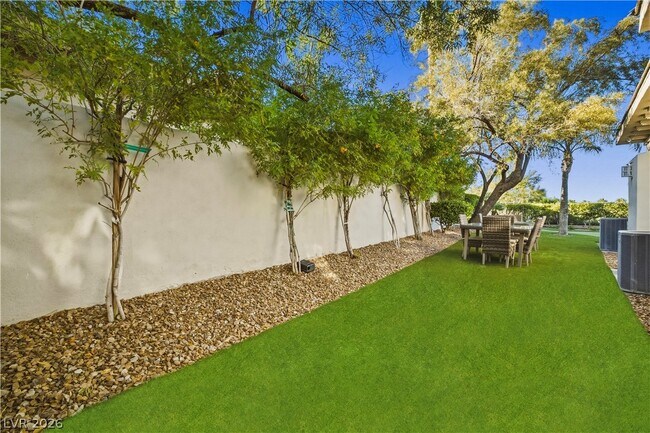 Building Photo - 9320 Tournament Canyon Dr