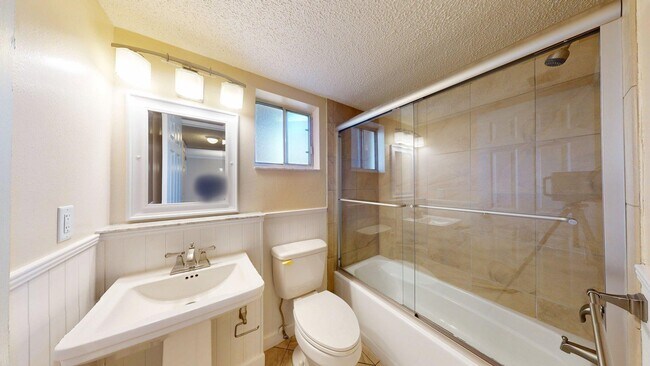 Building Photo - 4121 Heron Way