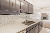 Building Photo - 865 S Quebec St