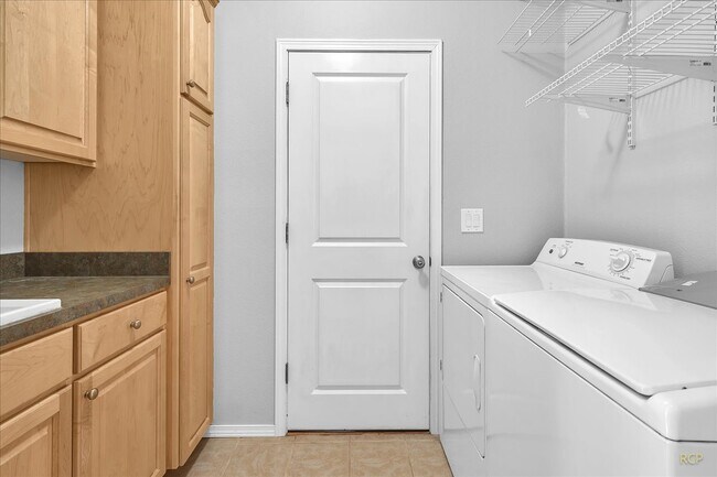 Building Photo - 15097 Spy Glass Ln