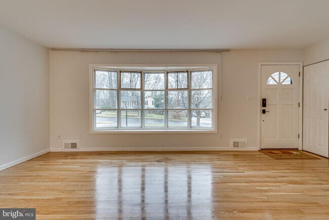 Building Photo - 4223 San Juan Dr