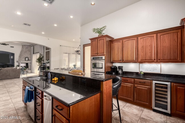 Building Photo - 2506 S 186th Dr