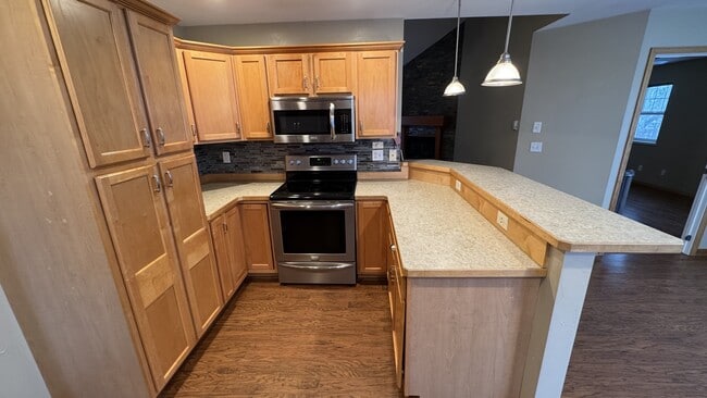 Building Photo - 3003 Oliver St