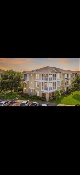 Primary Photo - 8290 Gate Pkwy W