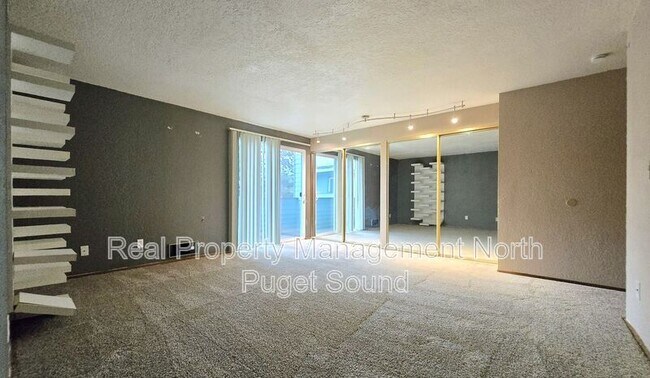 Building Photo - 12600 4th Ave W