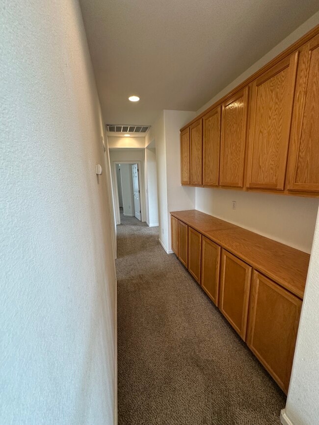 Building Photo - 1083 Somersby Way