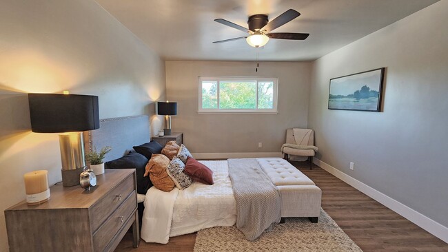 Building Photo - 7021 Wilshire Cir