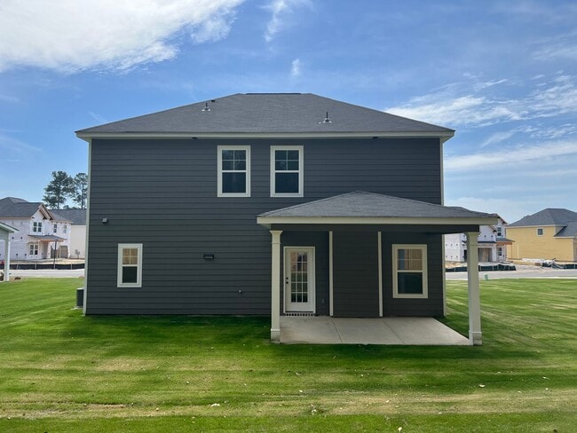 Building Photo - Exquisite Rental Home Features 4 Beds, 2.5 Baths in John's Landing!