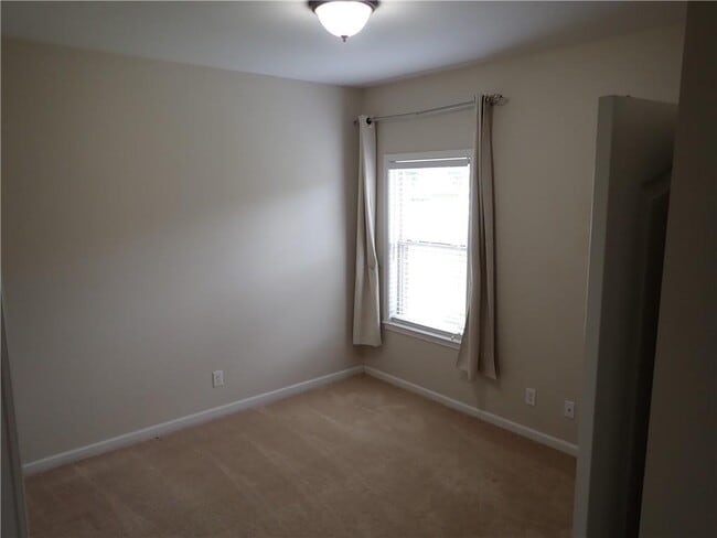 Building Photo - 3861 Branford Ct