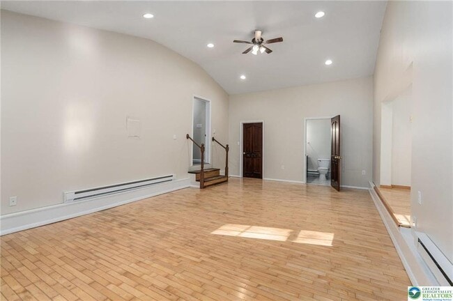 Building Photo - 273 Four Seasons Dr