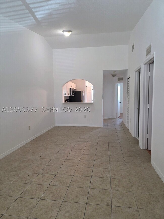 Building Photo - 3415 NE 9th Dr