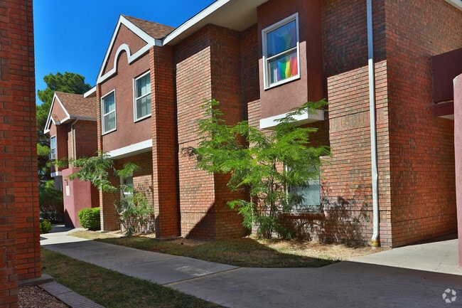 Building Photo - Woodcrest Apartments