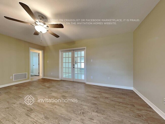 Building Photo - 1411 Prince Philip Dr