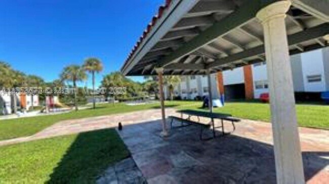 Building Photo - 1200 SW 50th Ave