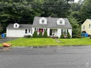 Building Photo - 271 Gaylord Dr