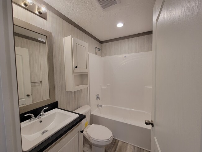 Building Photo - 9057 Windward Dr