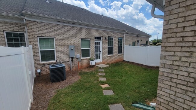 Building Photo - 8817 Granby Hill Rd