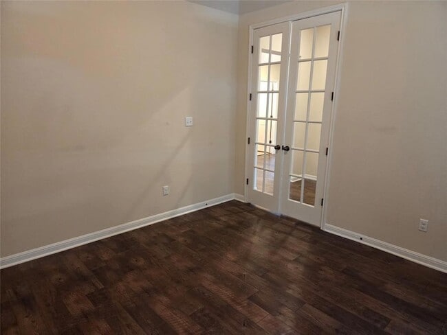 Building Photo - 2832 Coral Valley Dr