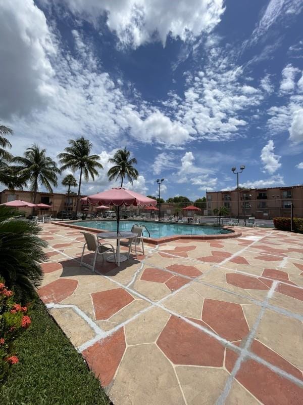 Building Photo - 7110 Fairway Dr