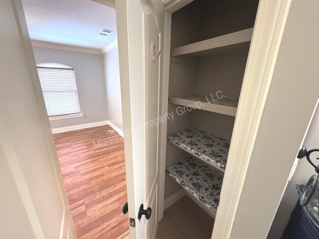 Building Photo - 3BR/3BA For Rent