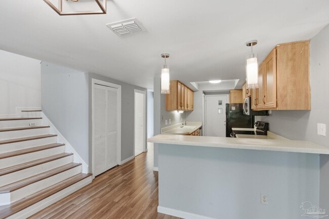 Building Photo - 9976 Fairway Villas Ln