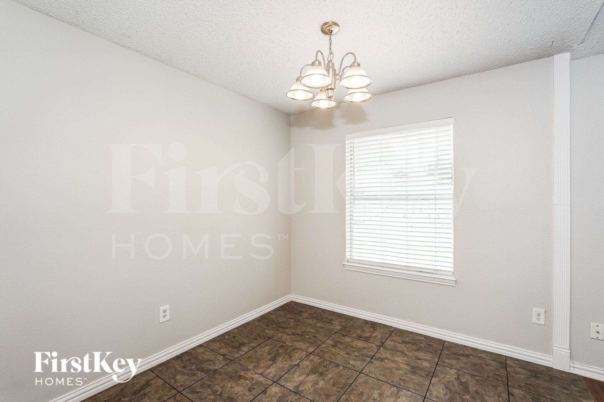 Building Photo - 4121 Gentle Springs Dr